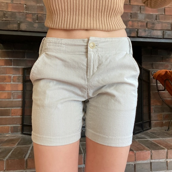 Banana Republic Pants - Banana Republic Martin Stretch striped shorts sz 0